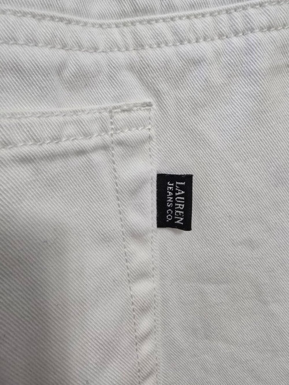 Ralph Lauren Jean Co, White Straight-Leg Denim Jeans Capri Women's Size 12 - Picture 5 of 6